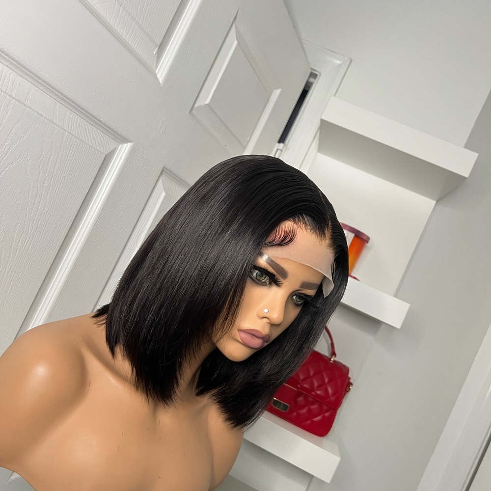 Bob wig with soft layers in front